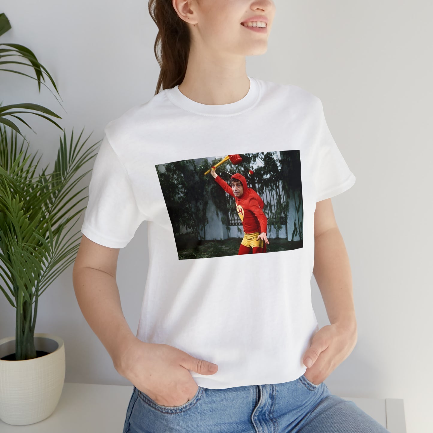 El Chapulin Colorado Unisex Jersey Short Sleeve Tee